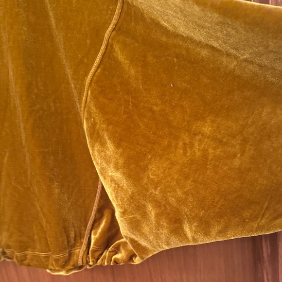 Urban Outfitters Mustard Velvet Hoodie - Picture 3 of 4